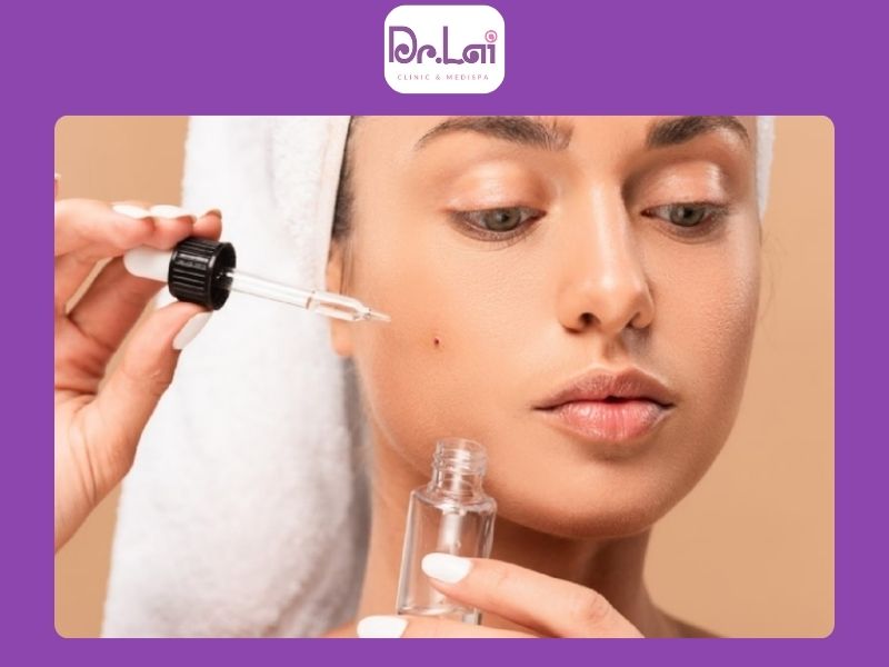 Điều trị mụn bằng retinoid